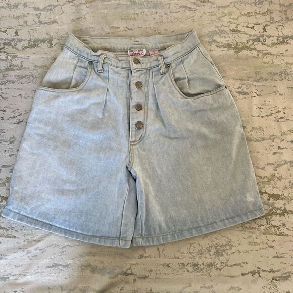 Denim Republic Vintage Pleated Front High Rise Denim Shorts - Picture 11 of 11